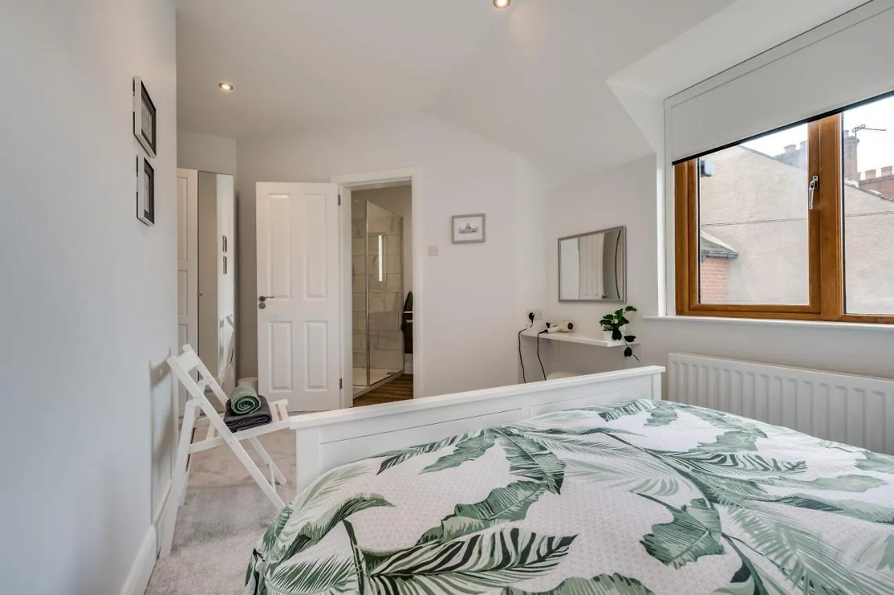 Windsor Drive Townhouse Apartment Belfast