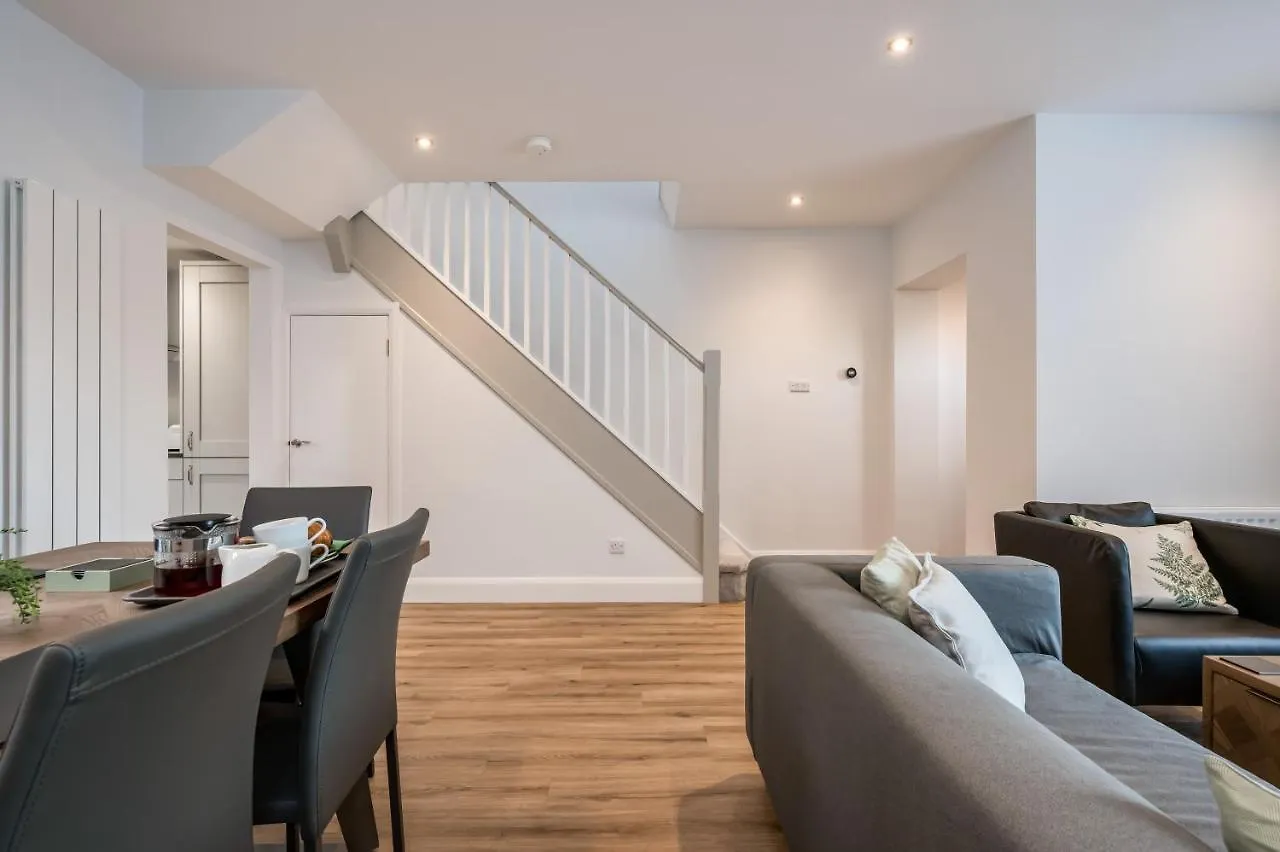 Windsor Drive Townhouse Apartment Belfast