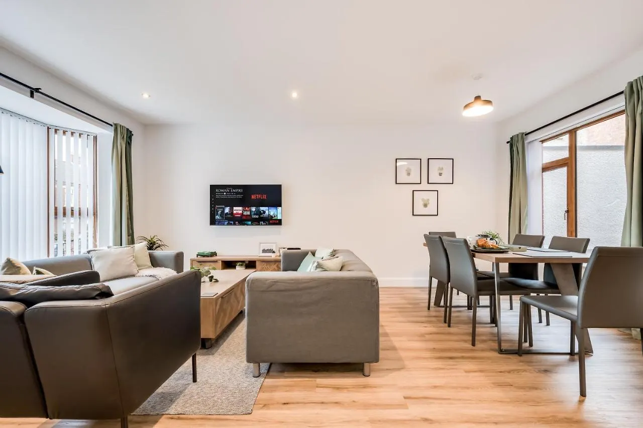 Windsor Drive Townhouse Apartment Belfast